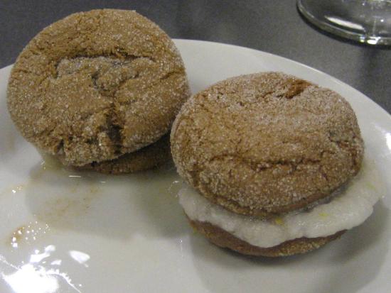 Nonfat gingersnaps with Meyer Lemon Buttermilk Ice Cream. Photo by Tui Cameron