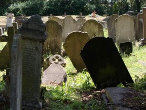 Kensal Green leaning headstones. (photo by Tui Snider)