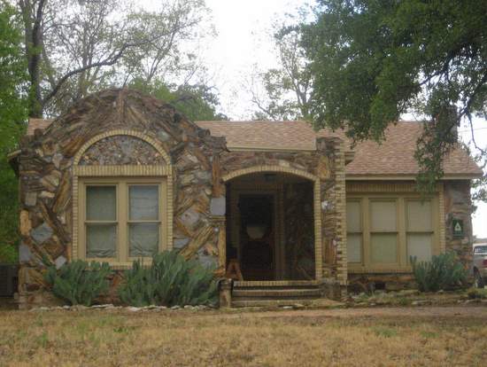 Petrified Wood House in Glen Rose, TX ©Tui Snider