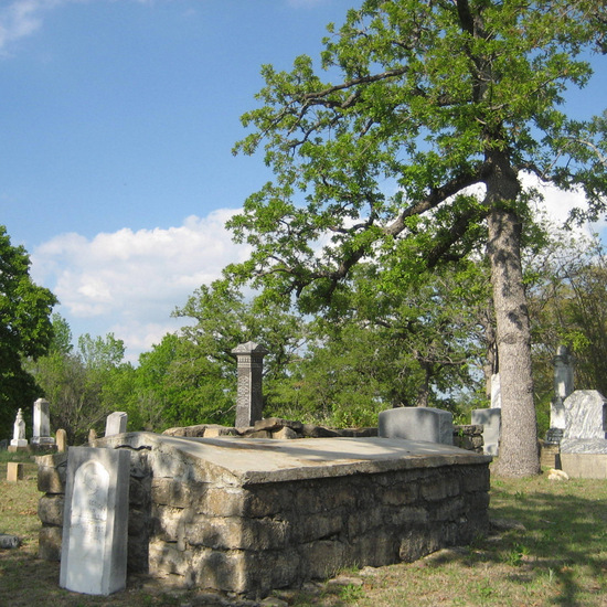 Historic Deep Creek Cemetery in Boyd, Texas (photo by Tui Snider)