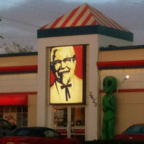 Roswell, New Mexico UFO McDonalds (photo by Tui Snider)